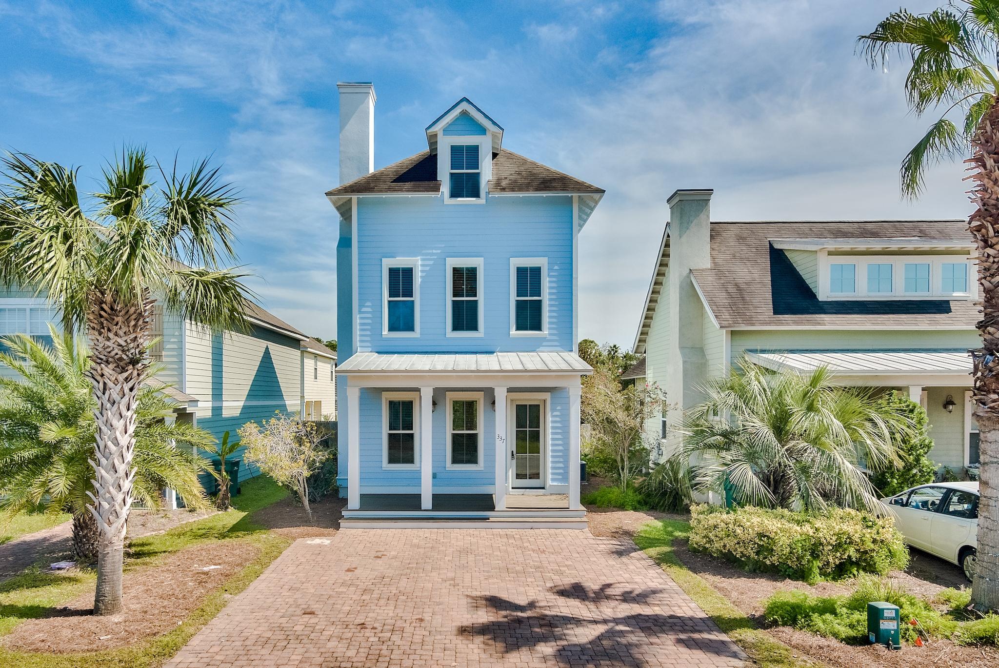 HARRISON'S WALK - Residential