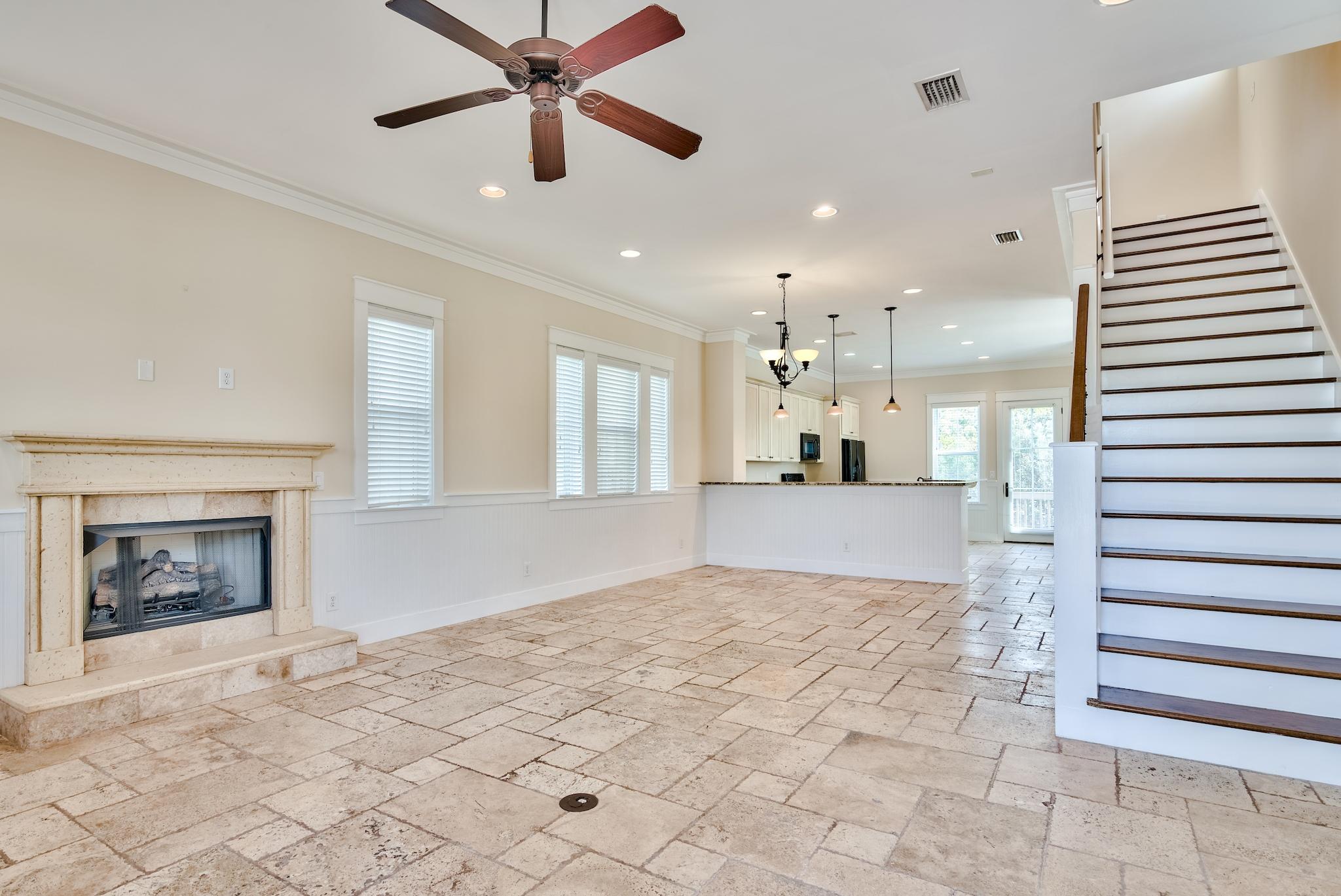 HARRISON'S WALK - Residential