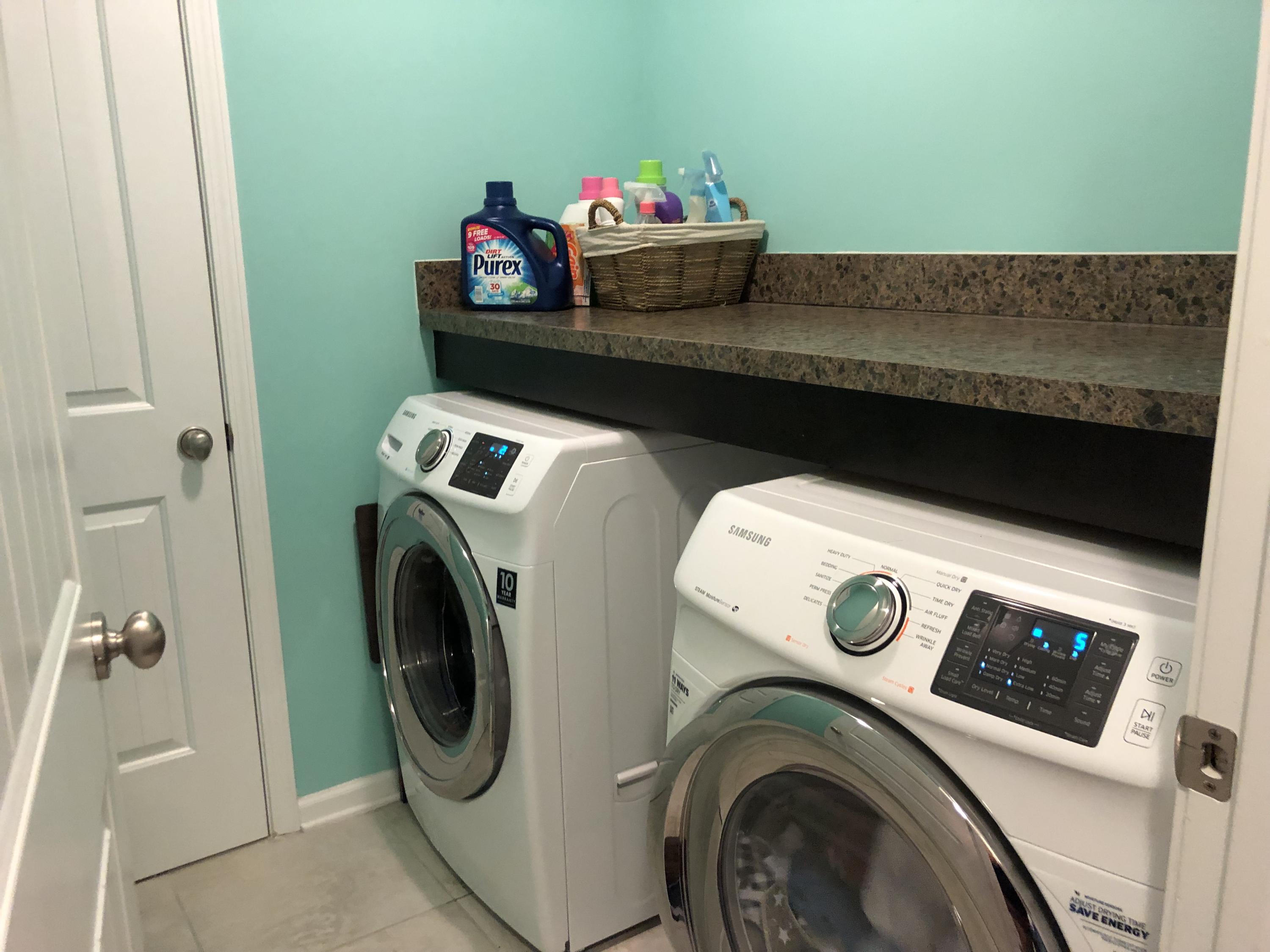 Manor Del Rio - Residential