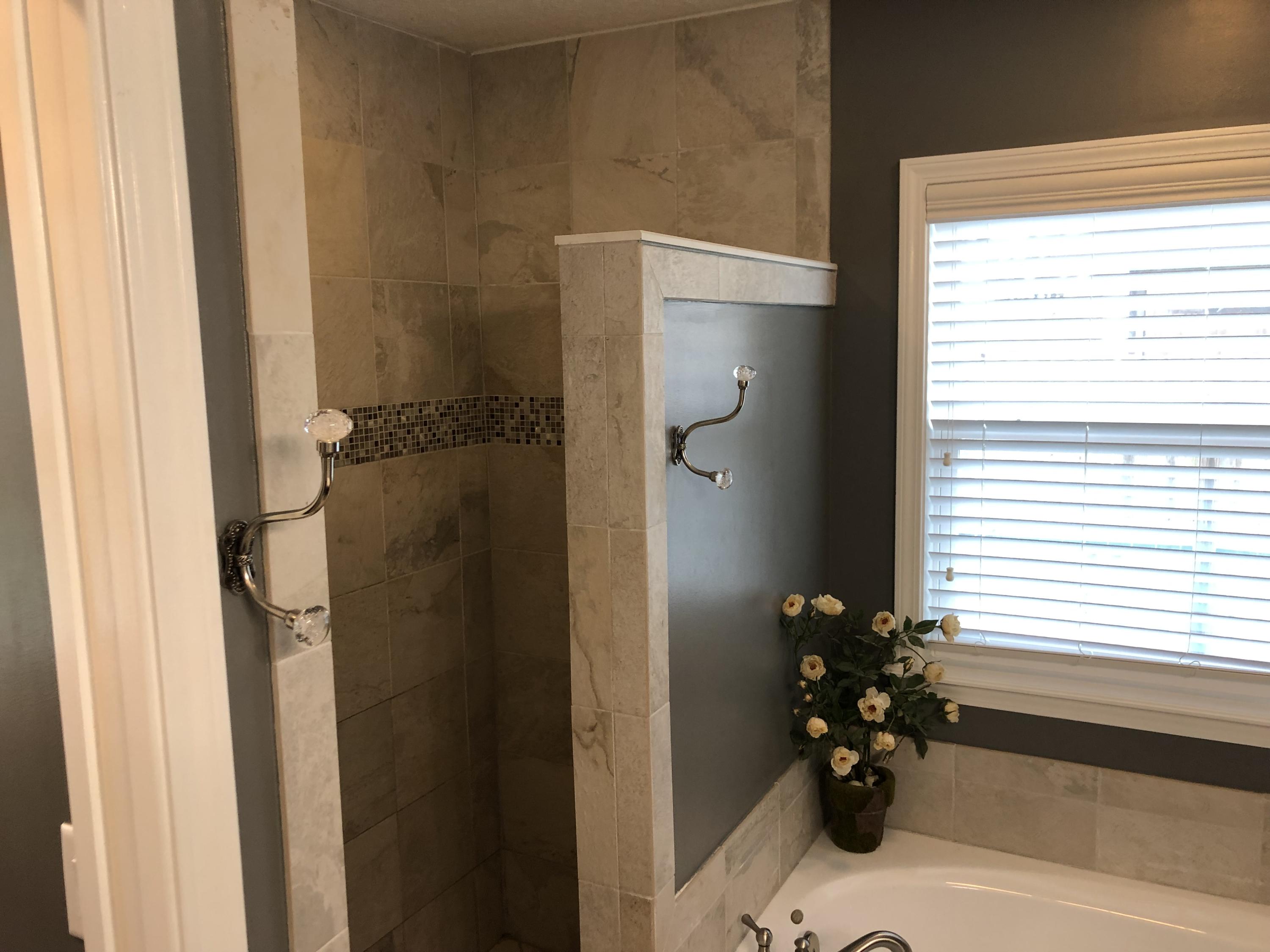 Manor Del Rio - Residential