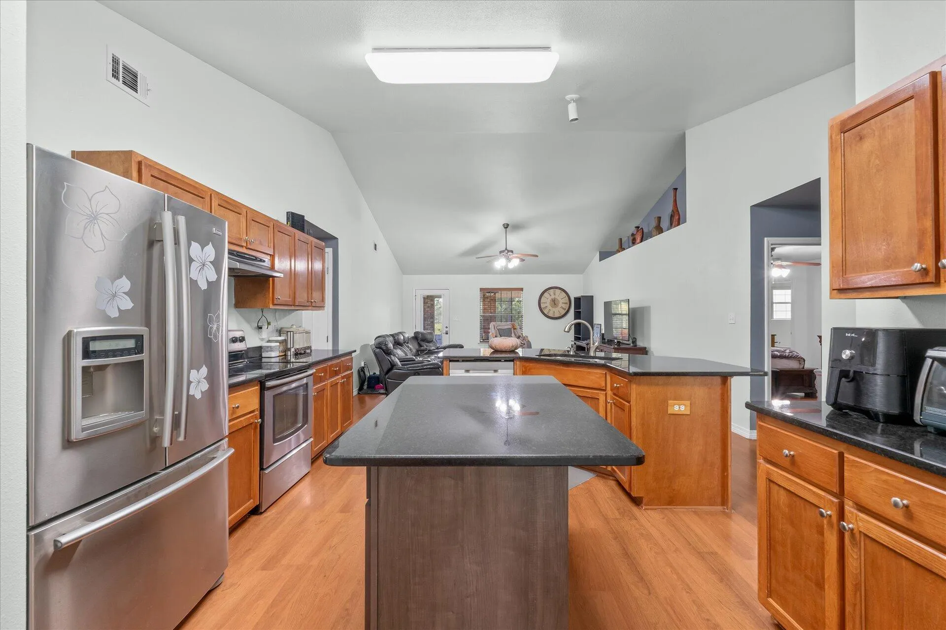 Navarre, Florida 32566, United States, 5 Bedrooms Bedrooms, ,3 BathroomsBathrooms,Residential,Active,46925