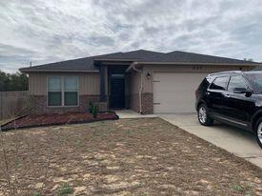 MOVE-IN READY, 2017 home! South Crestview, located in Antioch school district and a quick commute to area bases. Freshly painted and ready for new owners, home features an open floor plan. Gorgeous kitchen with granite countertops and stainless steel appliances overlooks the living and dining area- vaulted ceiling gives home a large and spacious feel! Taylor Farms is located directly off PJ Adams with no thru traffic, this home in particular is located on a dead end cul-de-sac for privacy and peace! Schedule your showing today