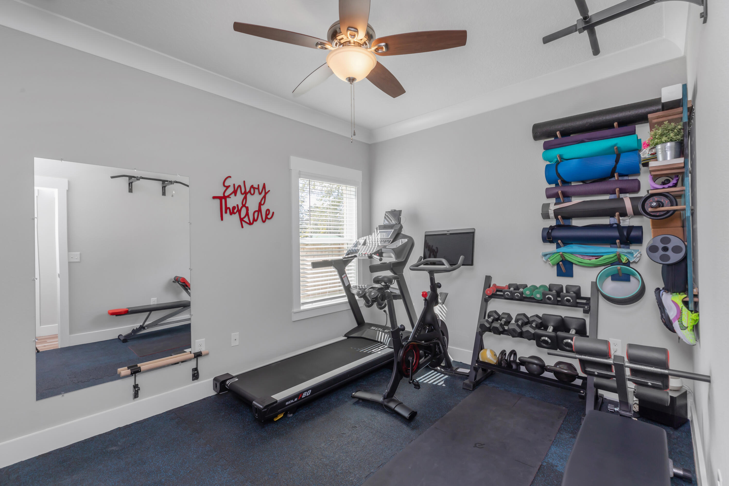 PINE CREST - Residential
