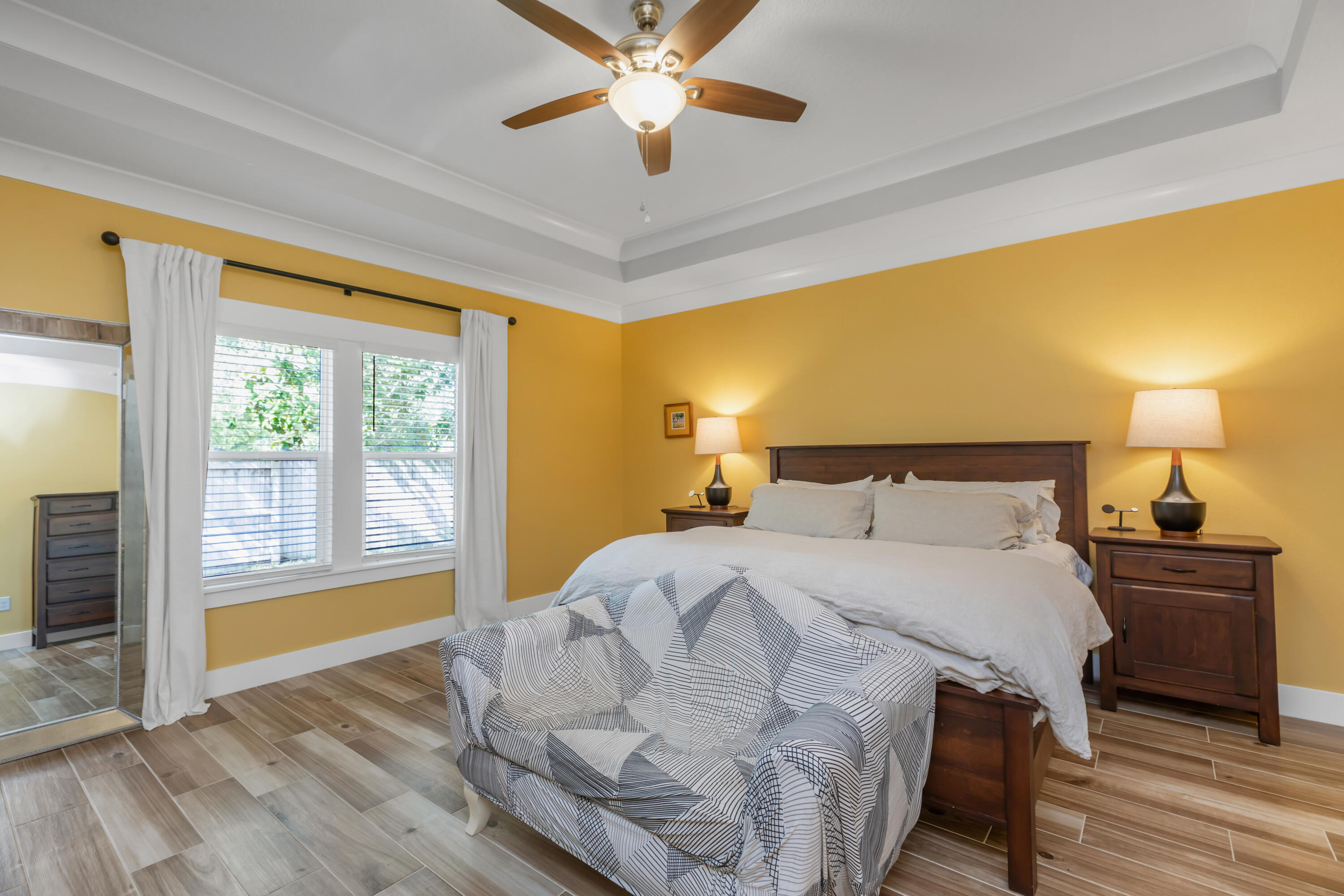 PINE CREST - Residential