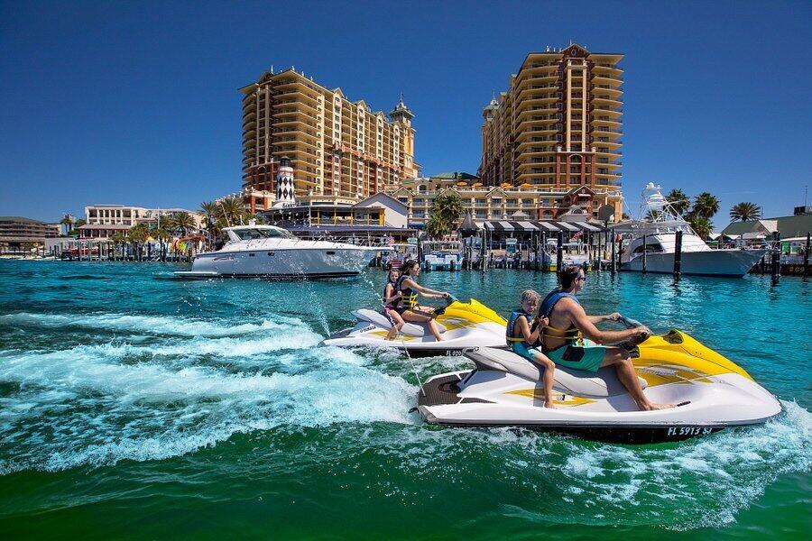EMERALD GRANDE - Residential