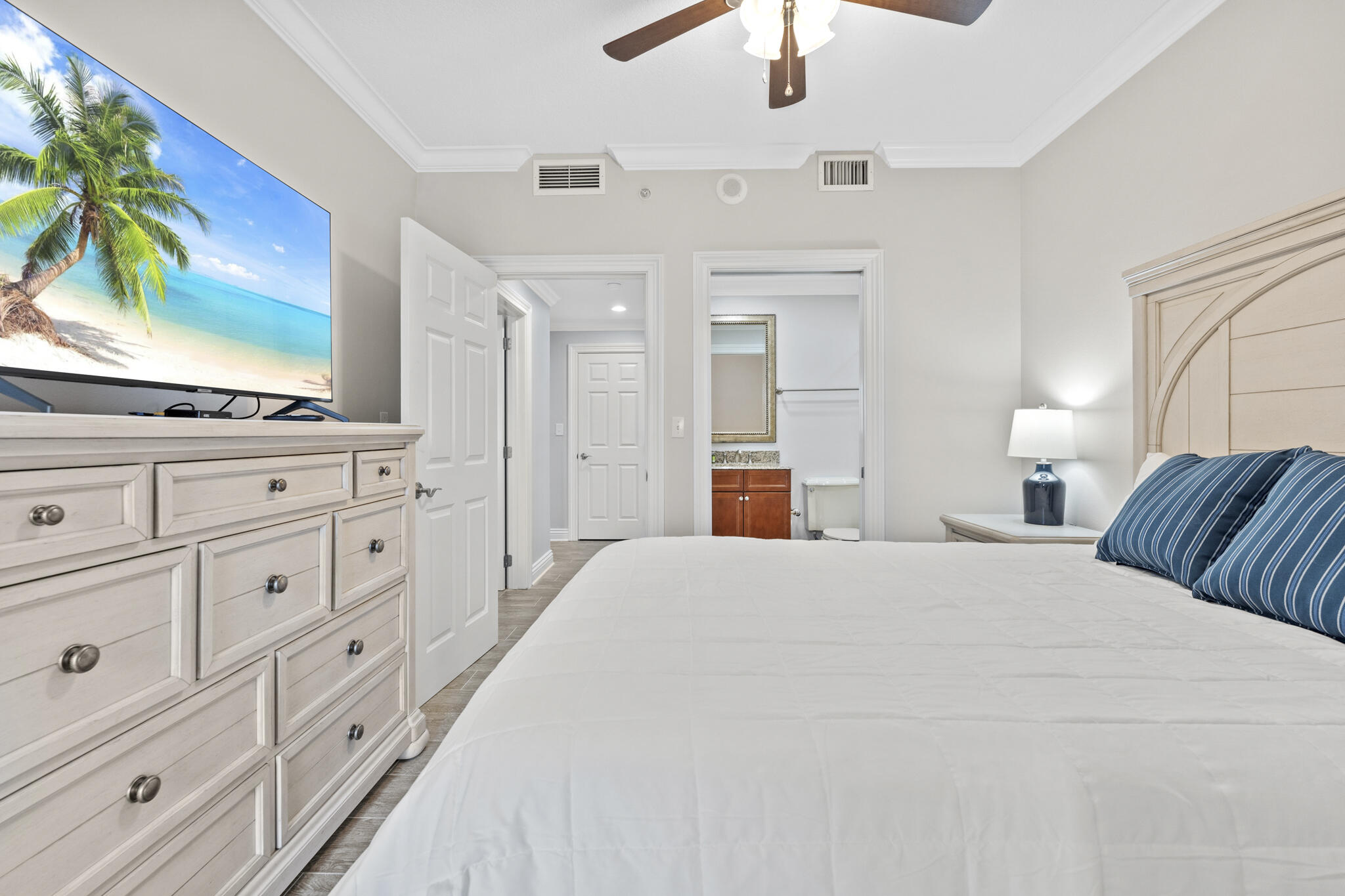 EMERALD GRANDE - Residential