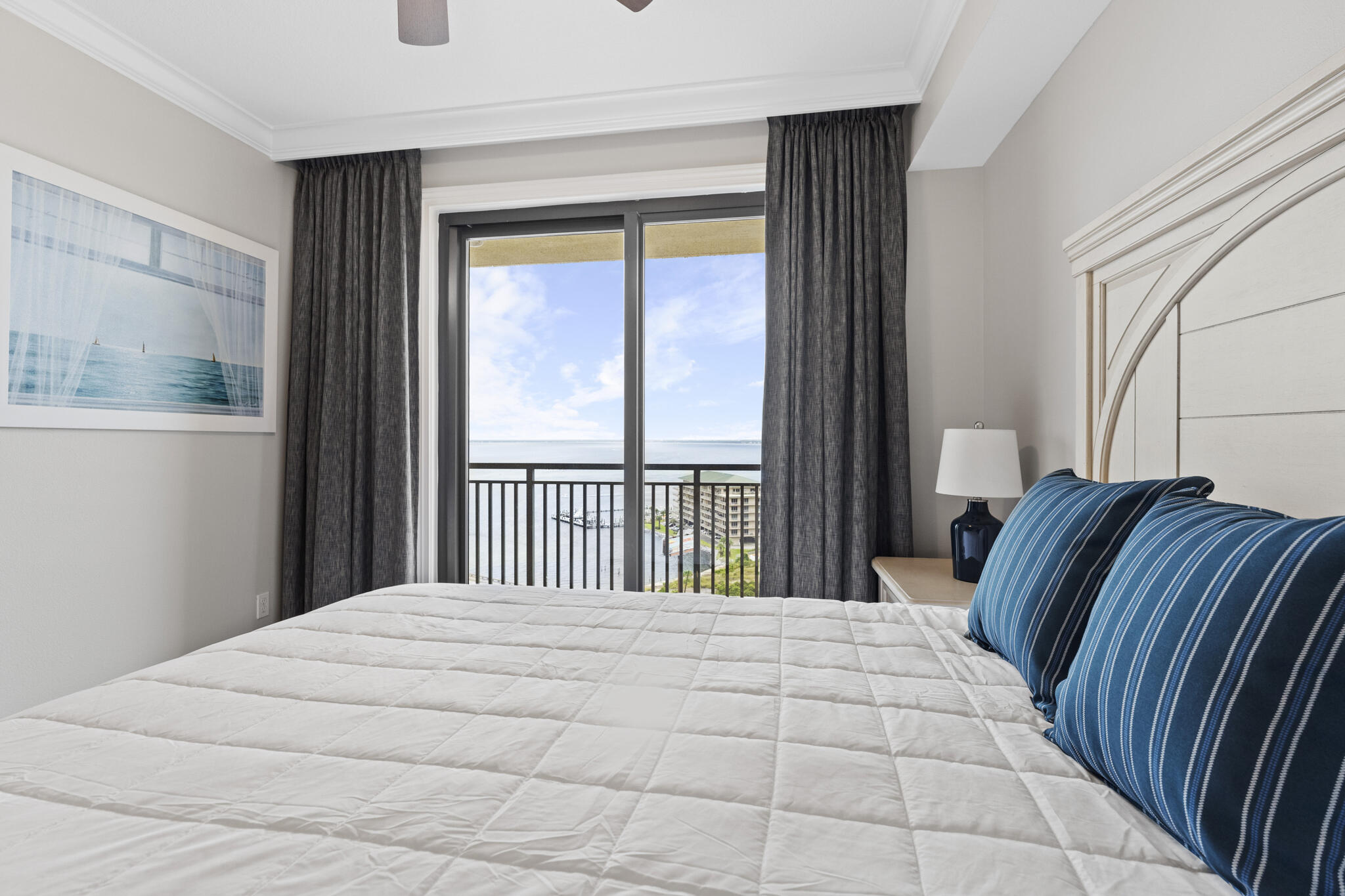 EMERALD GRANDE - Residential