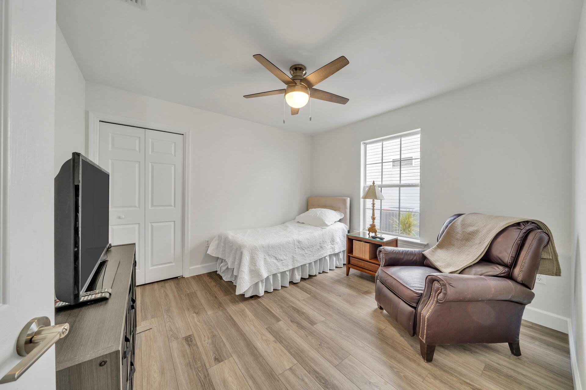 ESCADA - Residential