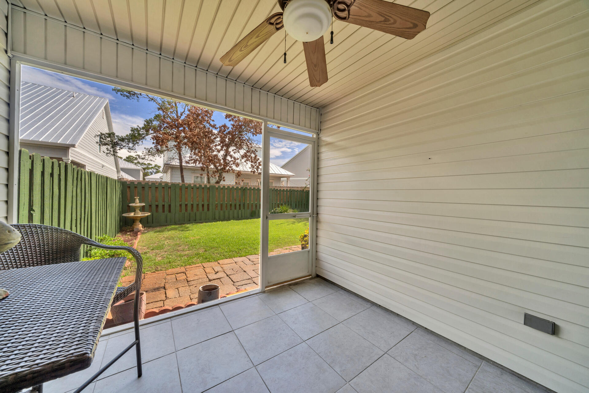 ESCADA - Residential