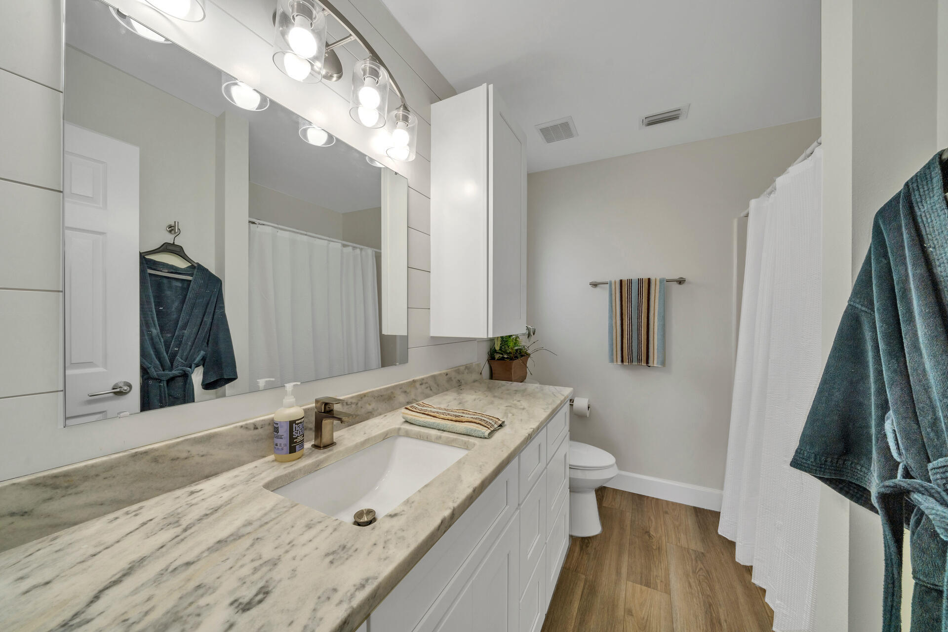 ESCADA - Residential