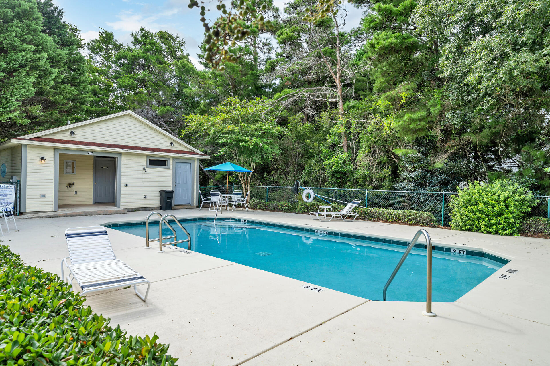 ESCADA - Residential