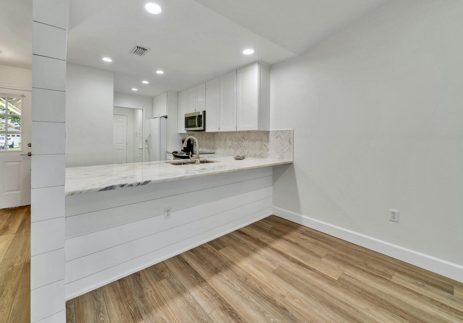 ESCADA - Residential