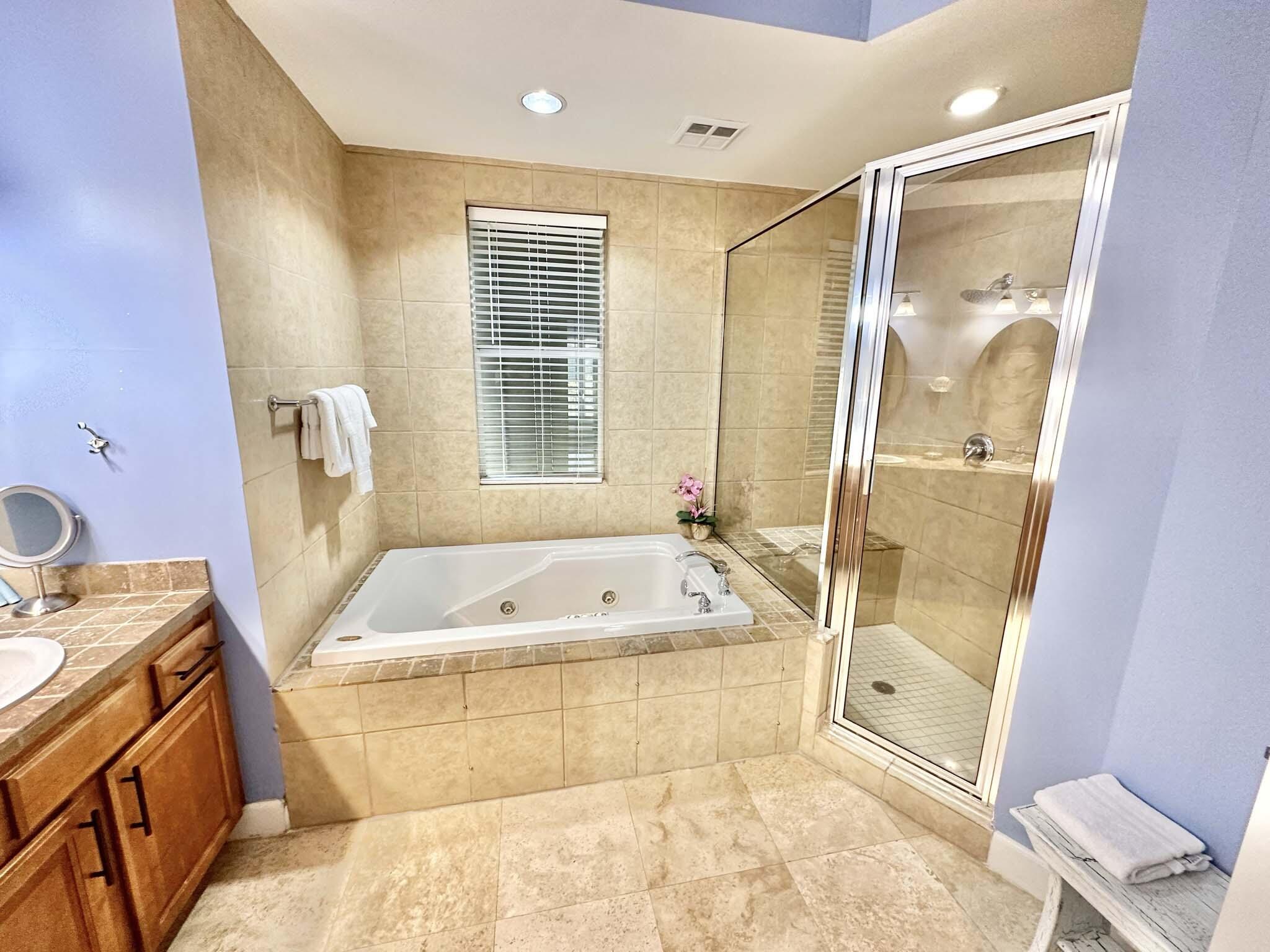 PINE RIDGE VILLAS - Residential