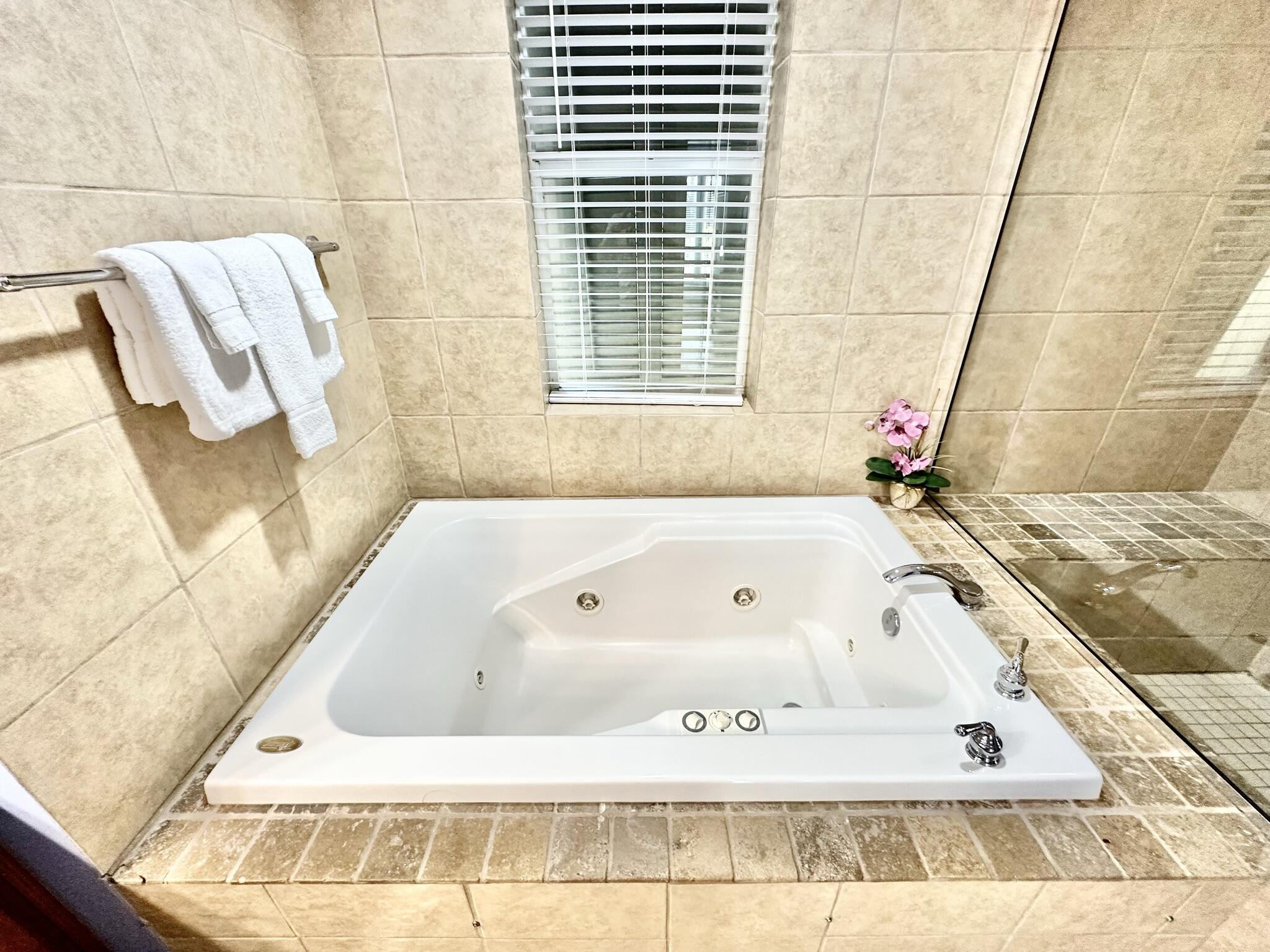 PINE RIDGE VILLAS - Residential