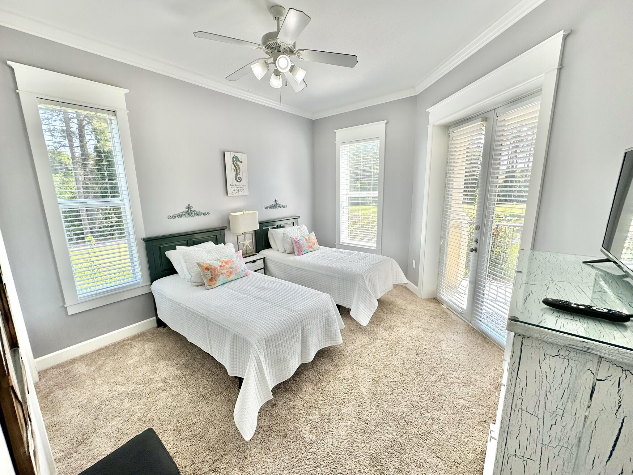 PINE RIDGE VILLAS - Residential