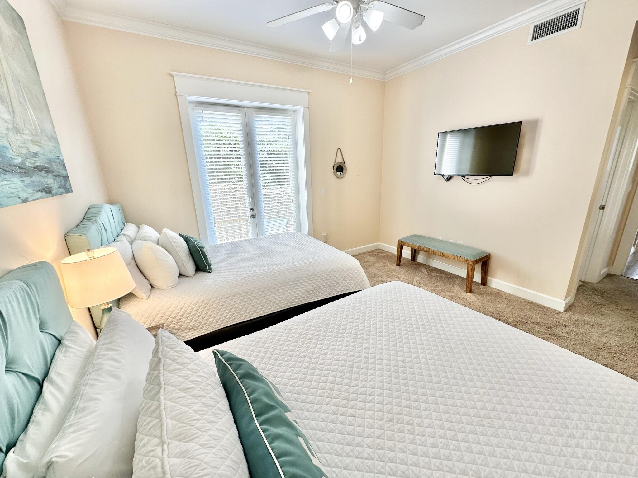 PINE RIDGE VILLAS - Residential