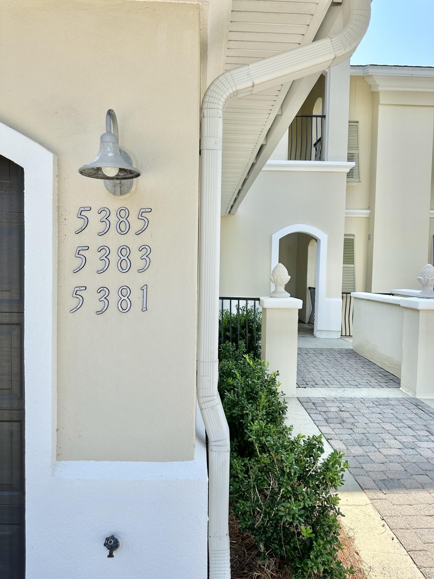 PINE RIDGE VILLAS - Residential