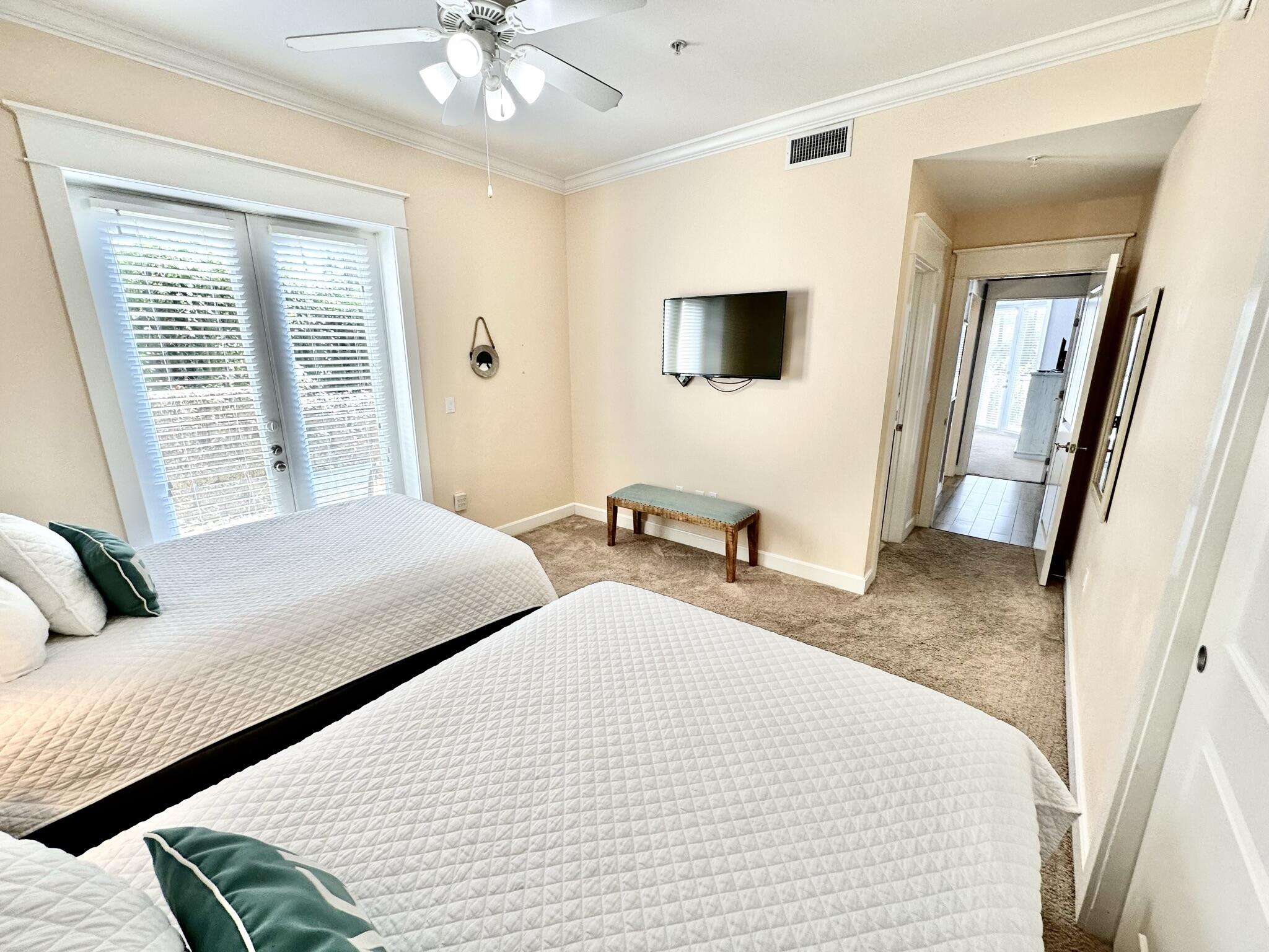 PINE RIDGE VILLAS - Residential