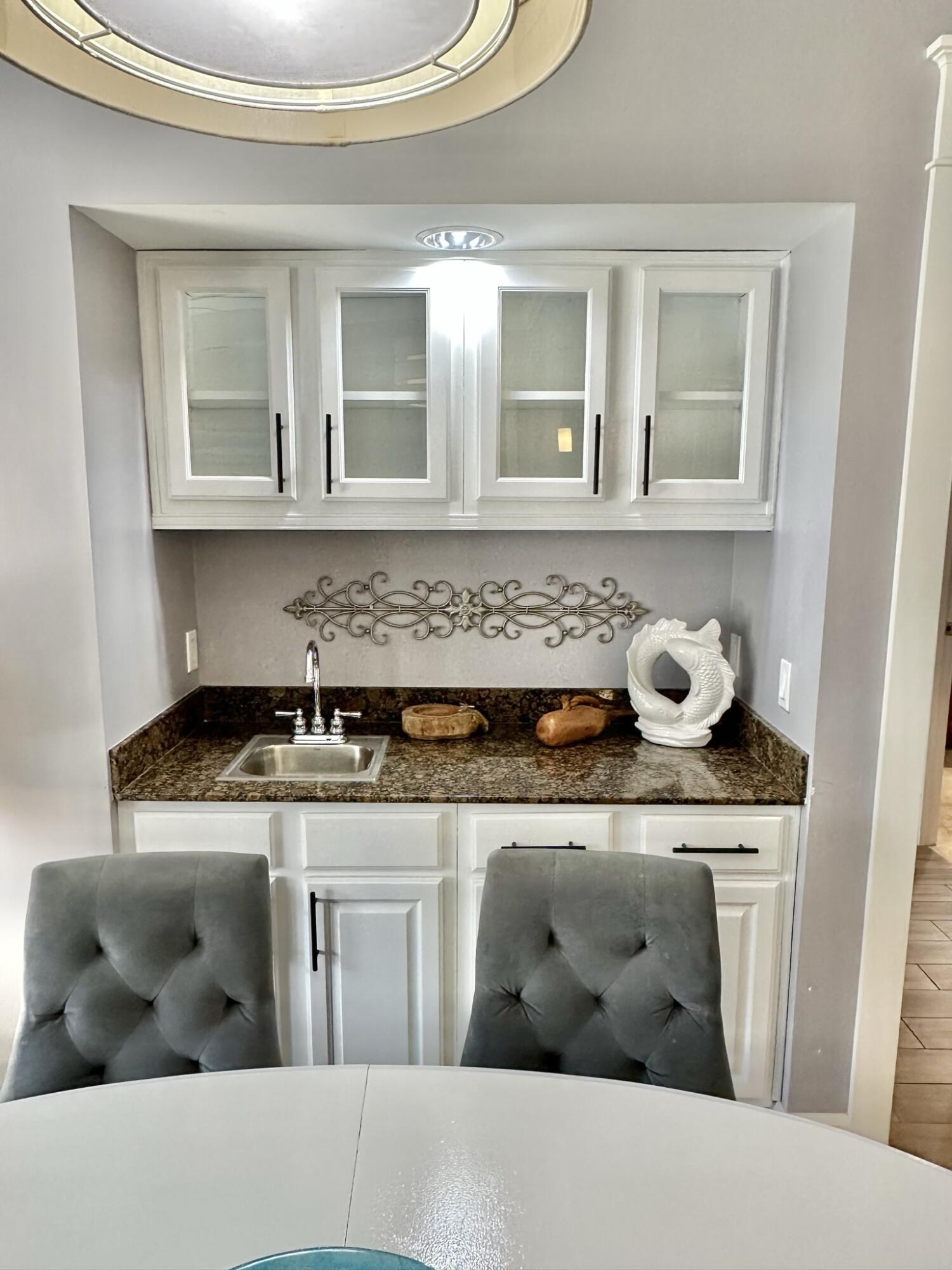 PINE RIDGE VILLAS - Residential