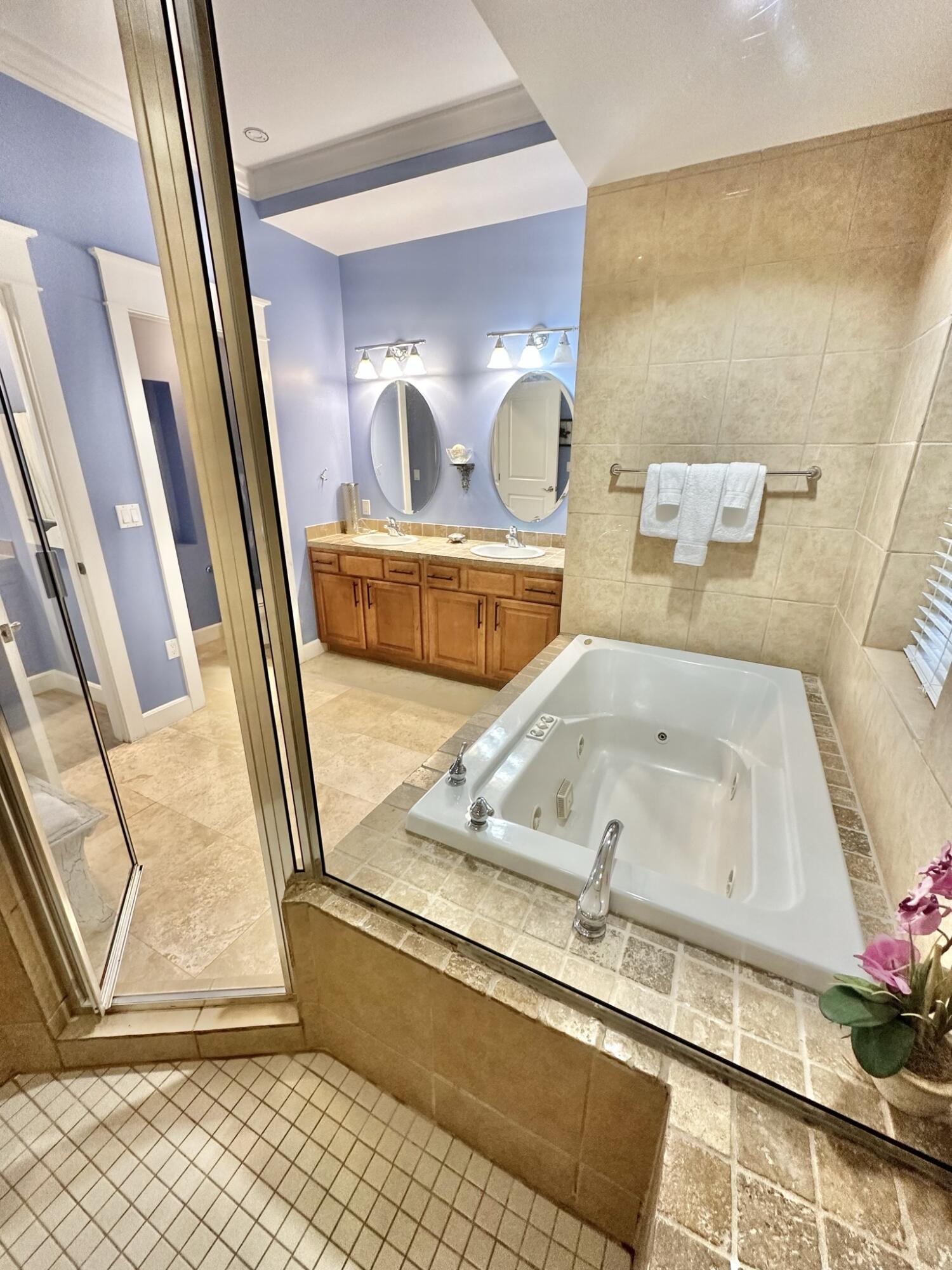 PINE RIDGE VILLAS - Residential