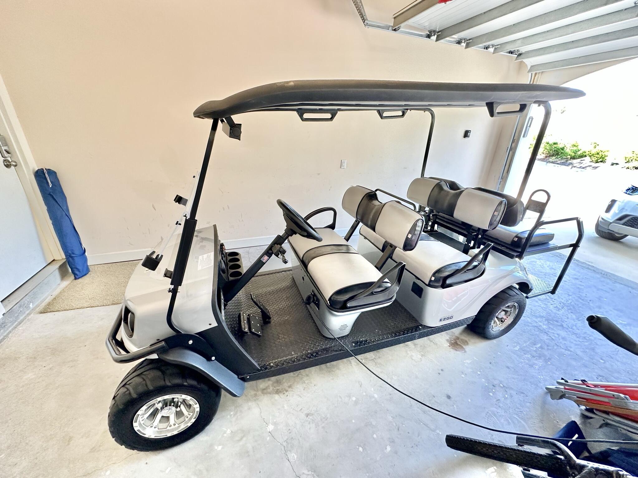 PINE RIDGE VILLAS - Residential