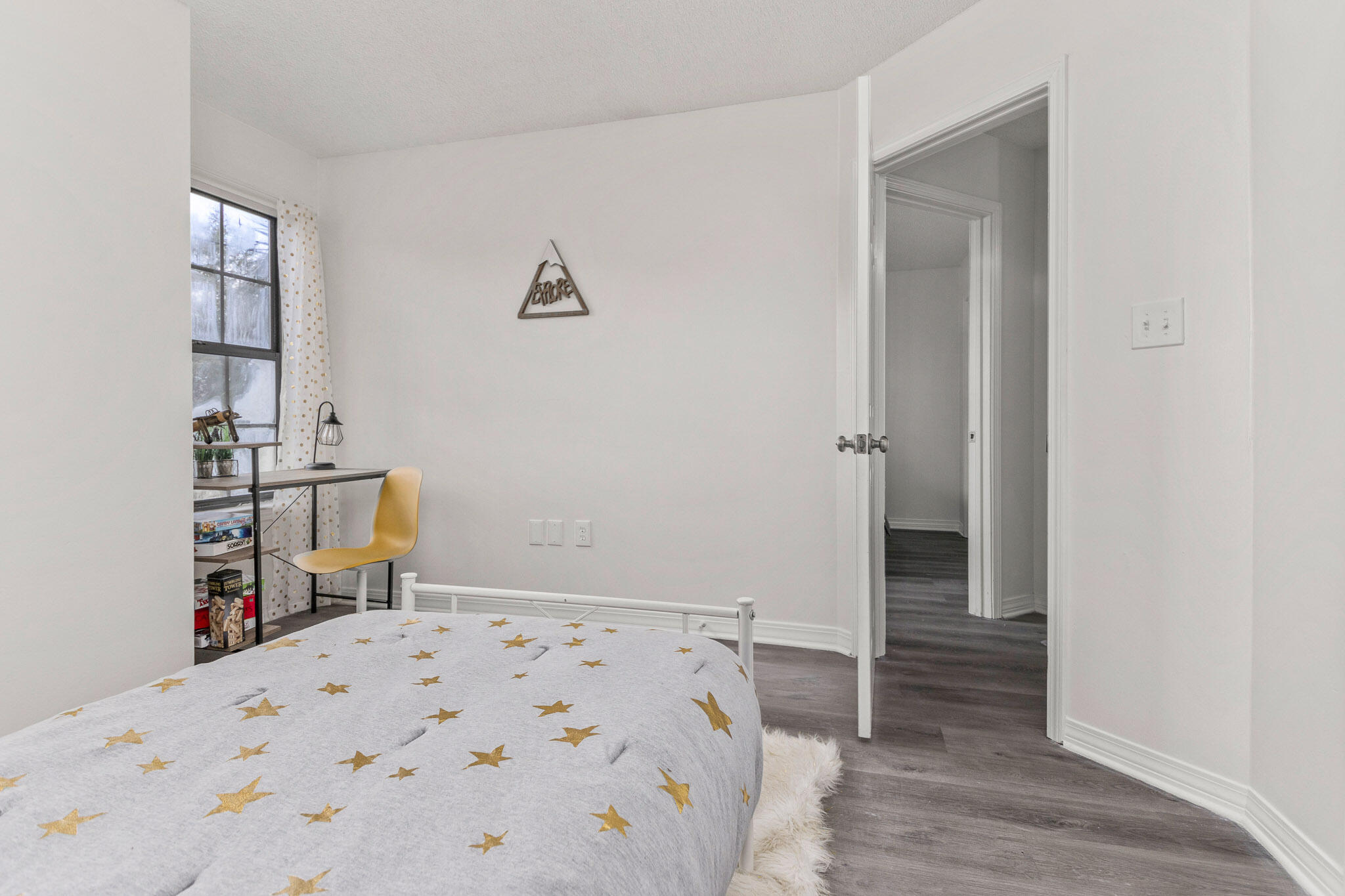 COUNTRYVIEW ESTATES 2ND ADDN - Residential