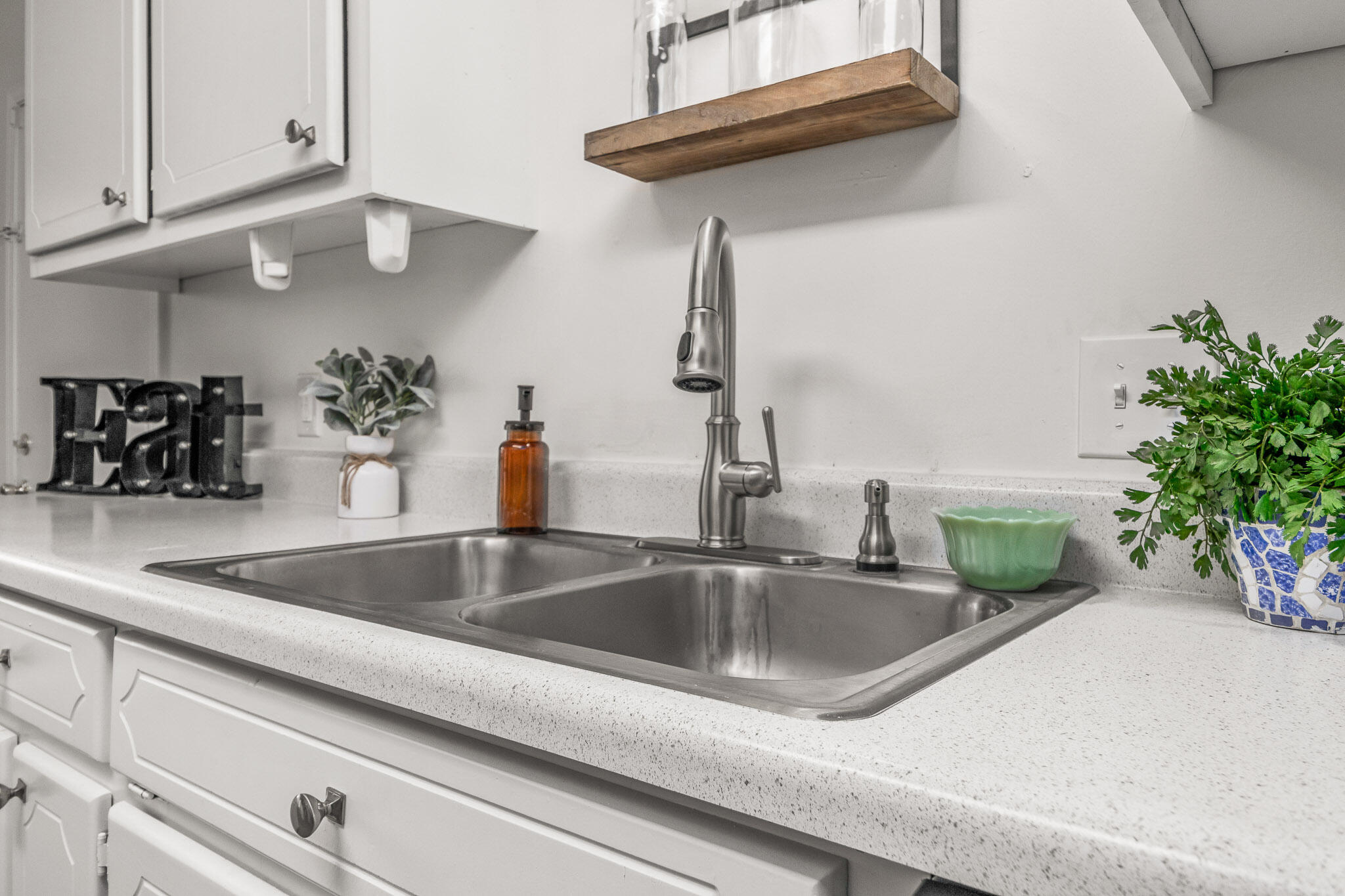 COUNTRYVIEW ESTATES 2ND ADDN - Residential