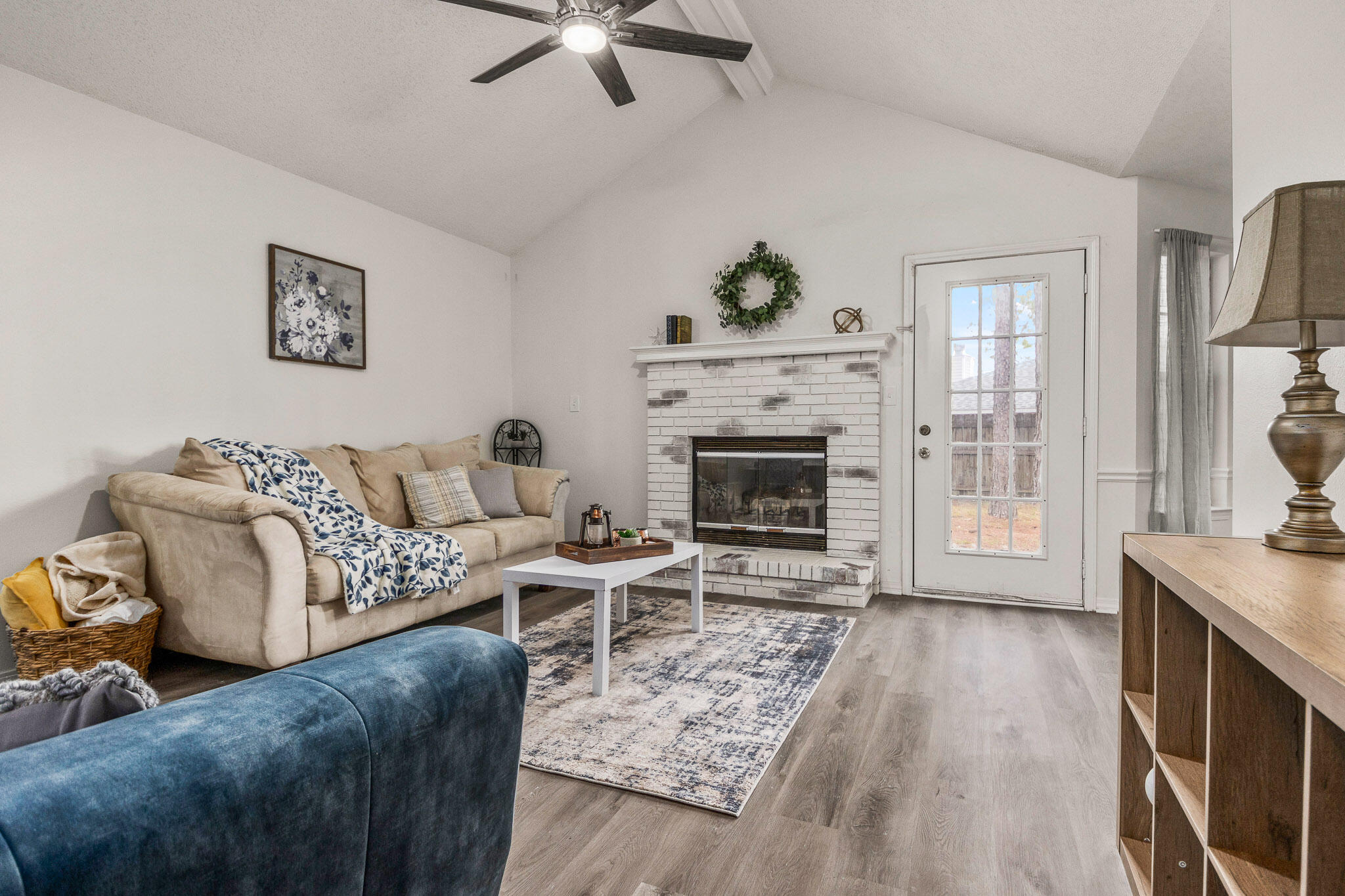 COUNTRYVIEW ESTATES 2ND ADDN - Residential