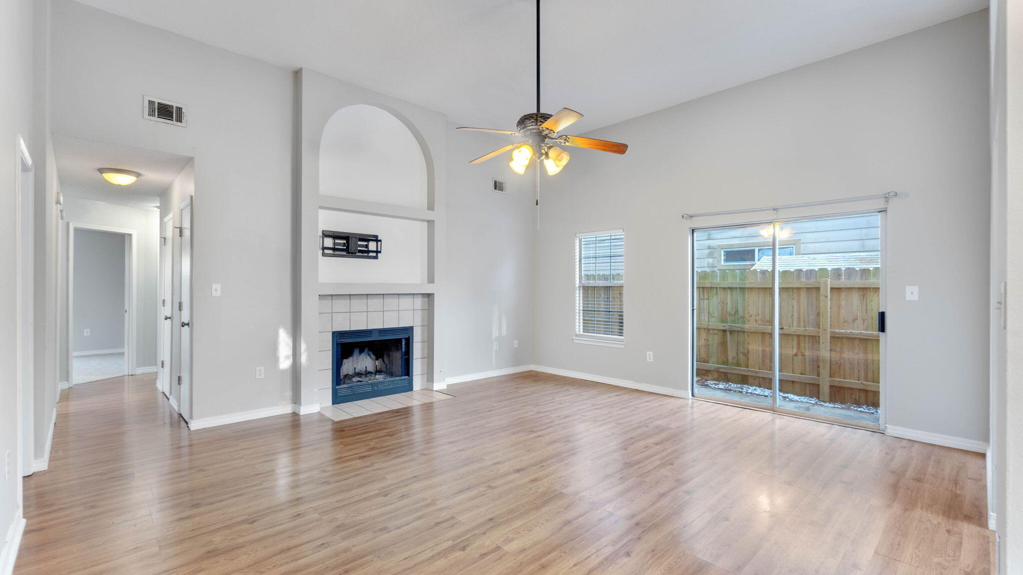 BROOKWOOD - Residential Lease