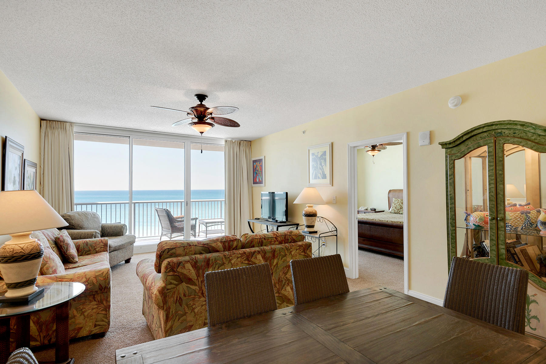 MAJESTIC BEACH TOWERS I - Residential