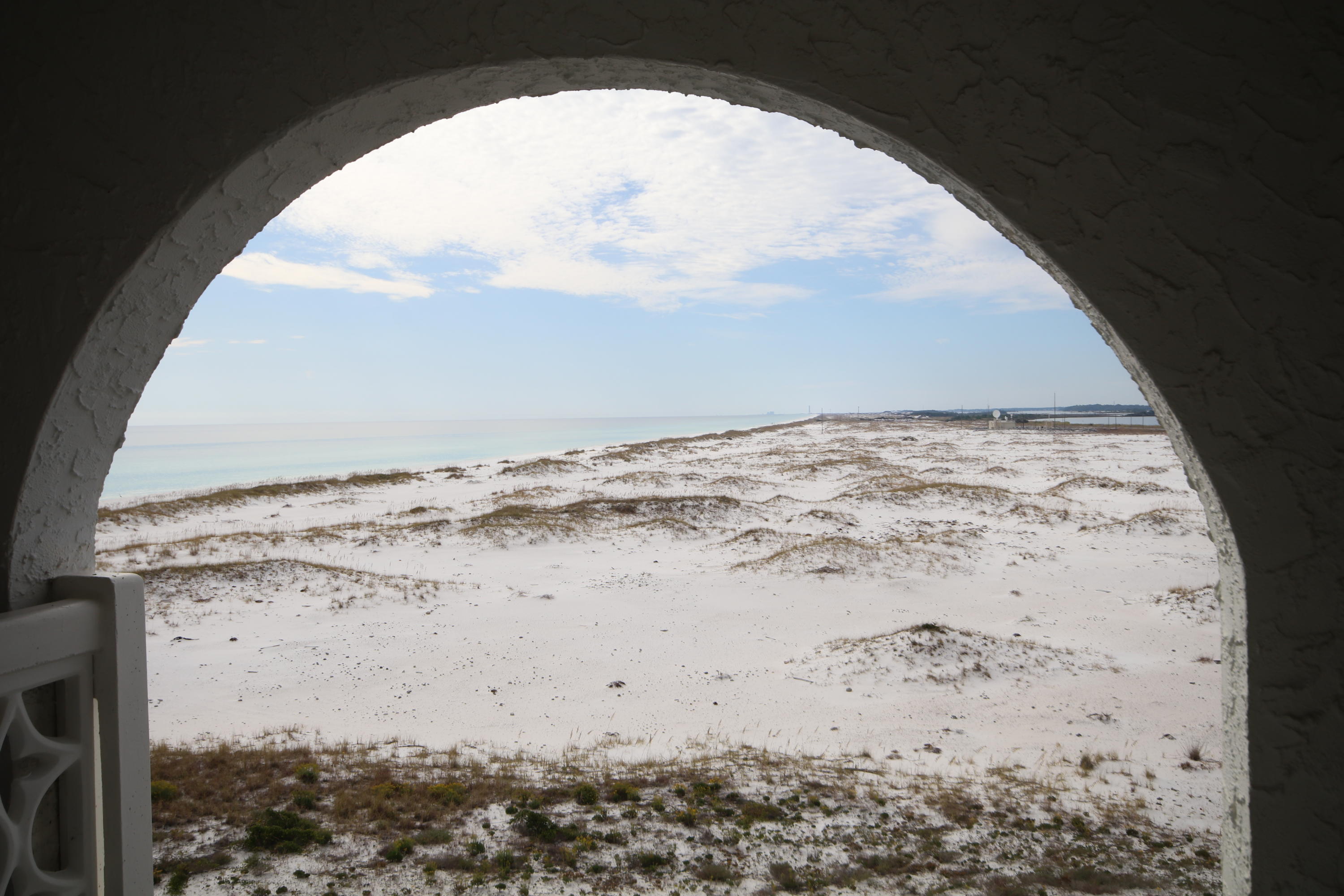 EL MATADOR CONDO - Residential