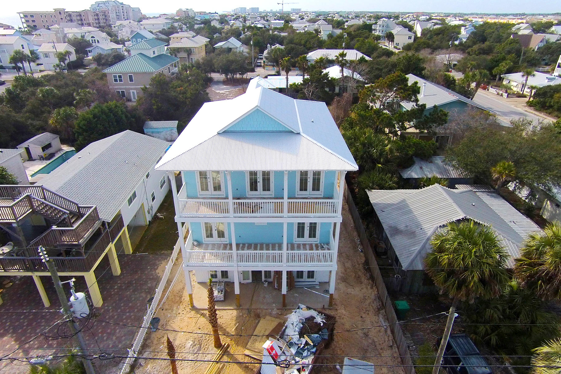 CRYSTAL BEACH - Residential