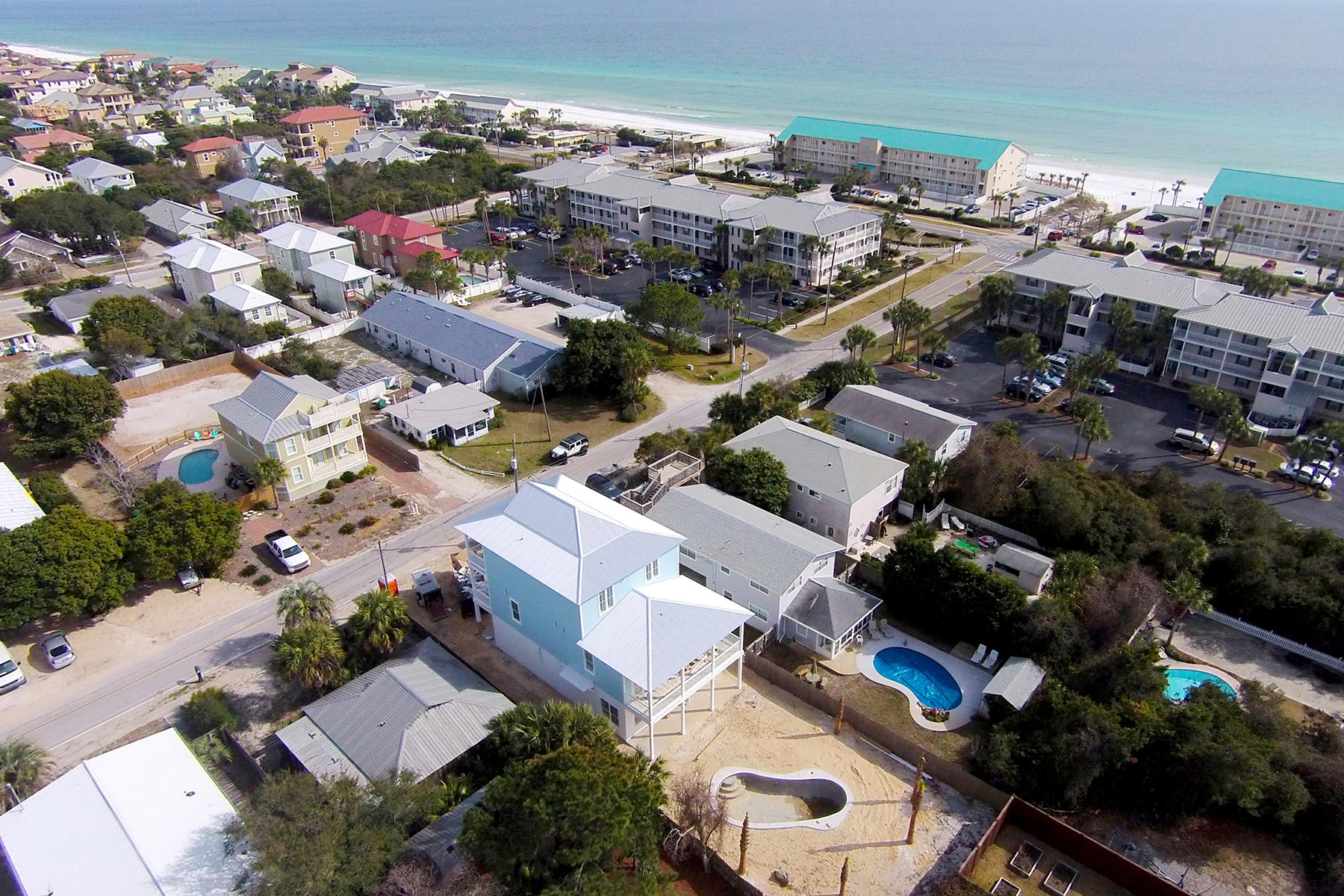 CRYSTAL BEACH - Residential