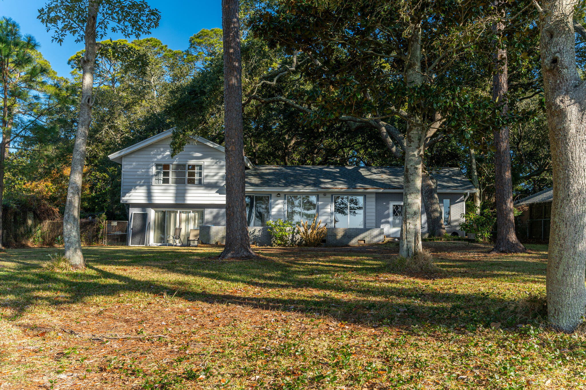 GULFVIEW S/D TO MARY ESTHER - Residential