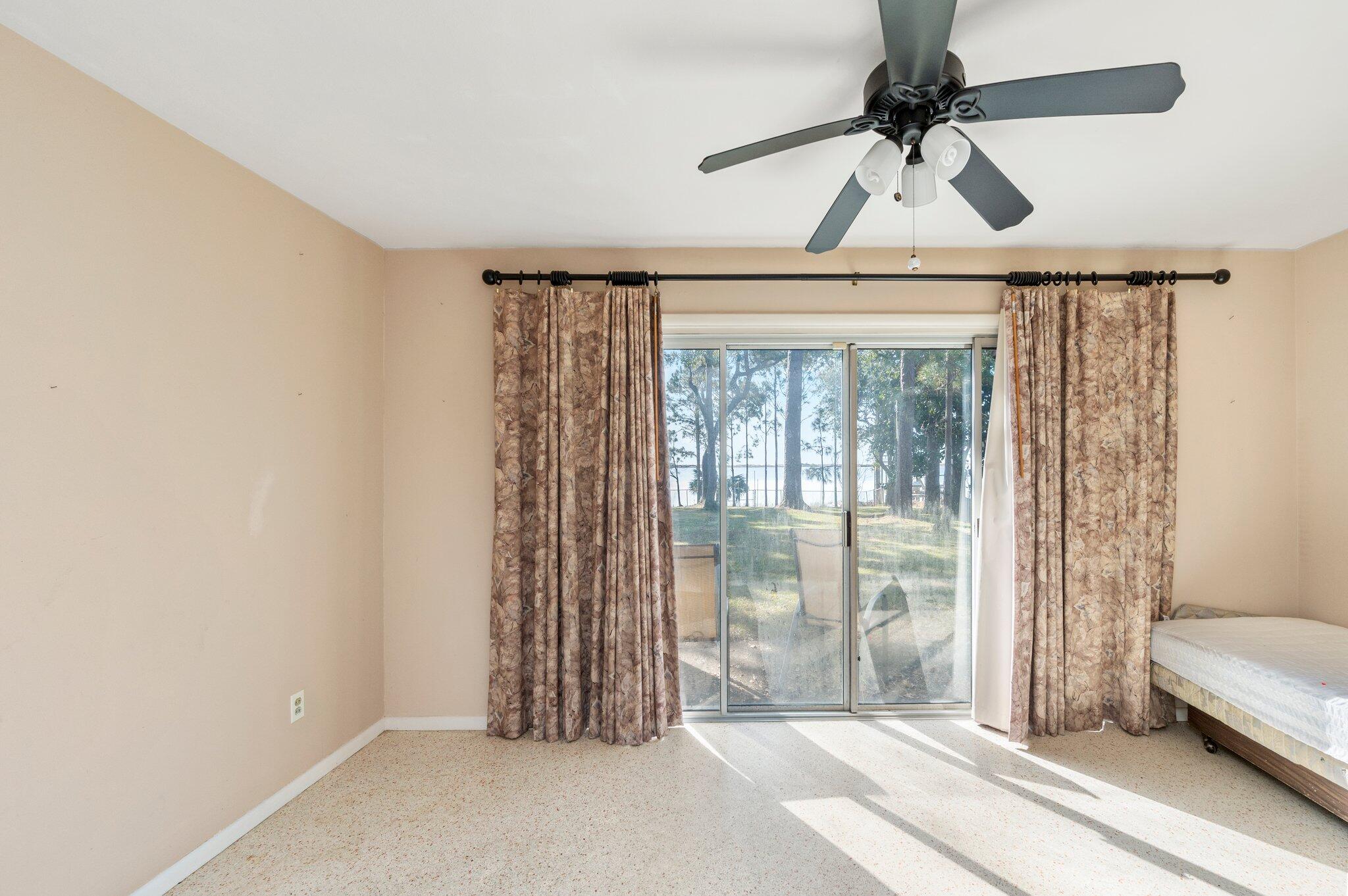 GULFVIEW S/D TO MARY ESTHER - Residential