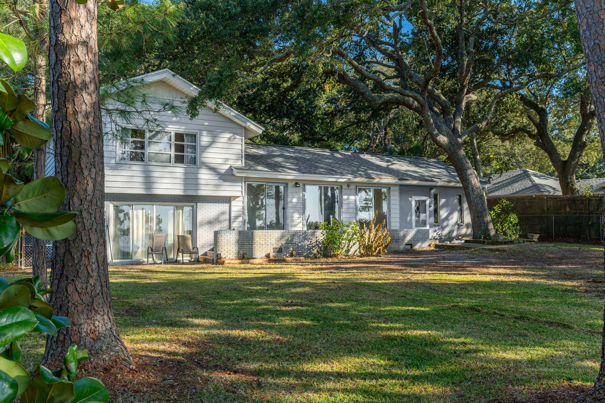 GULFVIEW S/D TO MARY ESTHER - Residential