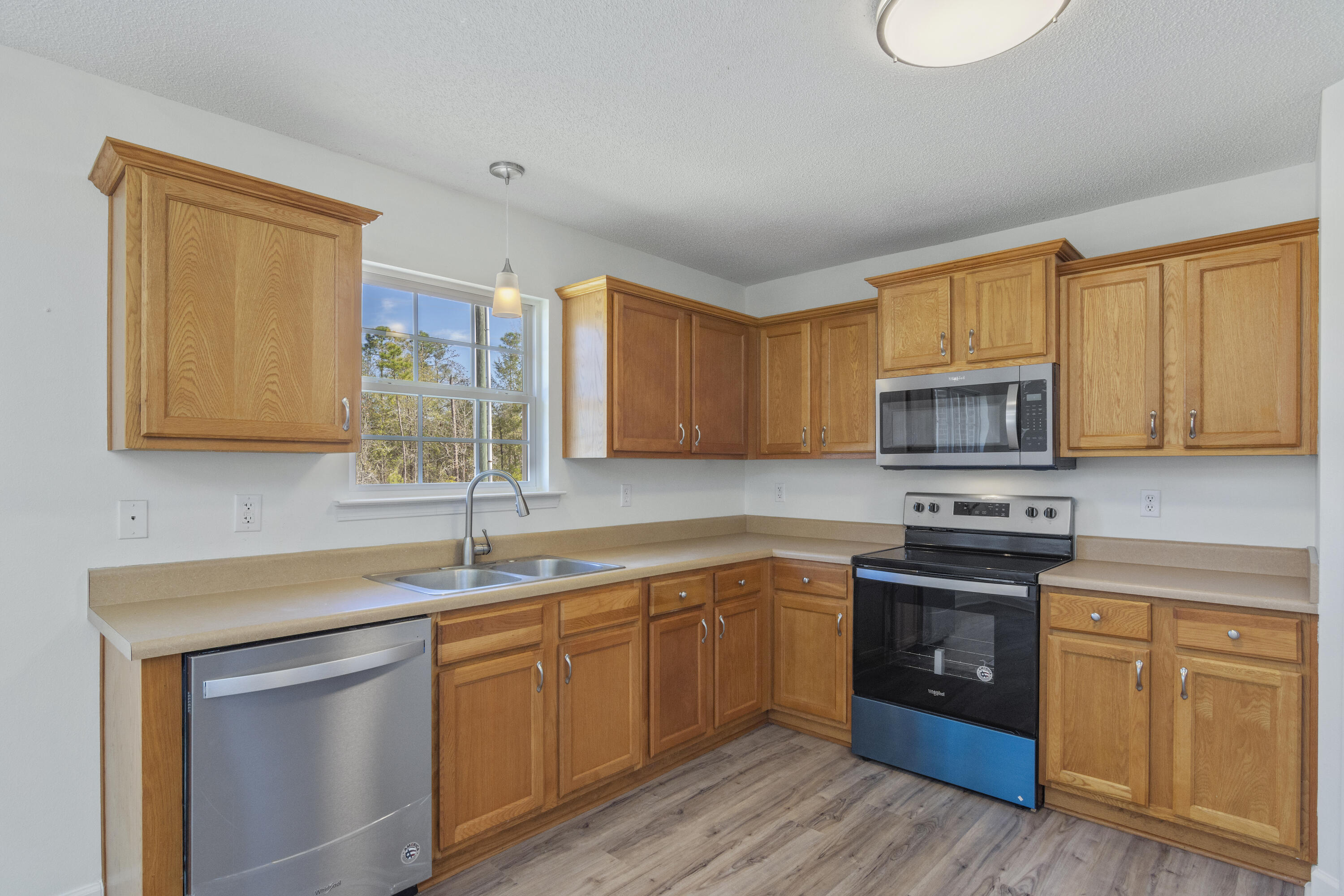 THE PINES - Residential