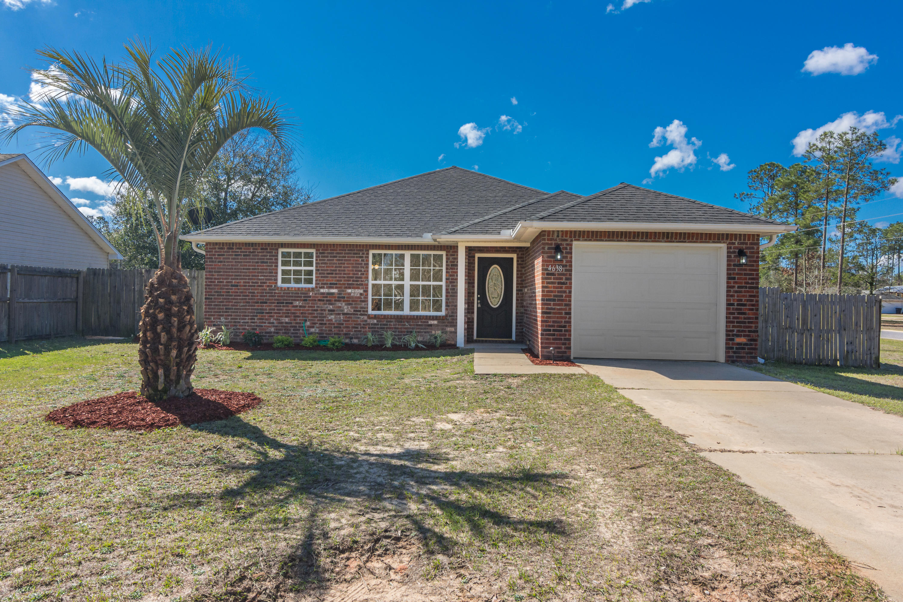 THE PINES - Residential