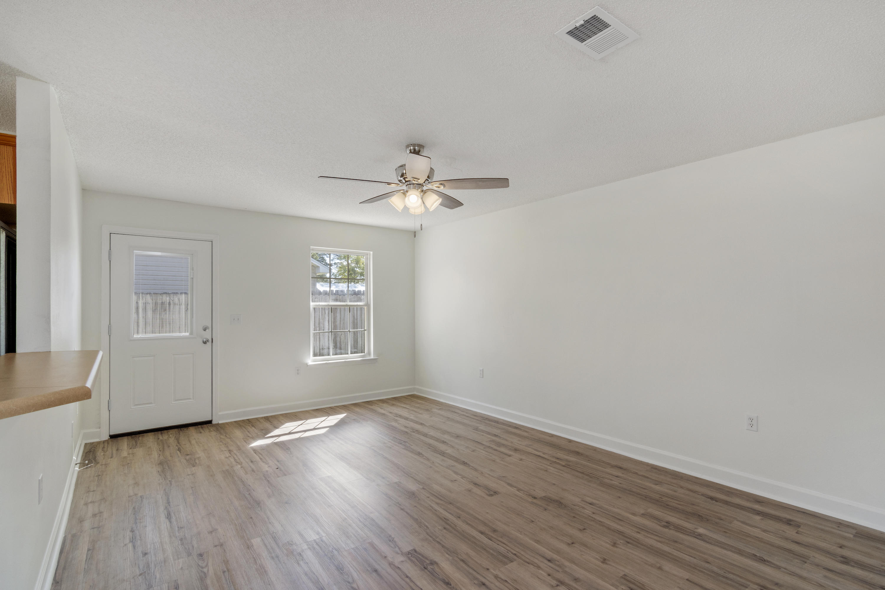 THE PINES - Residential