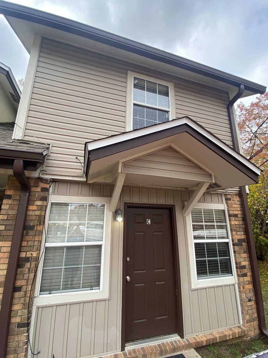 End unit townhome, conveniently located in the heart of Fort Walton Beach, this two bedroom townhome features new vinyl plank flooring and fresh paint throughout. Smoking and pet, not authorized.**BONUS AMENITY INCLUDED** An additional charge of $20 per month will be due with monthly rent payments to have HVAC filters delivered to the home approximately every 30 days under the Utility & Maintenance Reduction Program to help you save 5-15% your heating and cooling bill as well as create a clean healthy living environment.