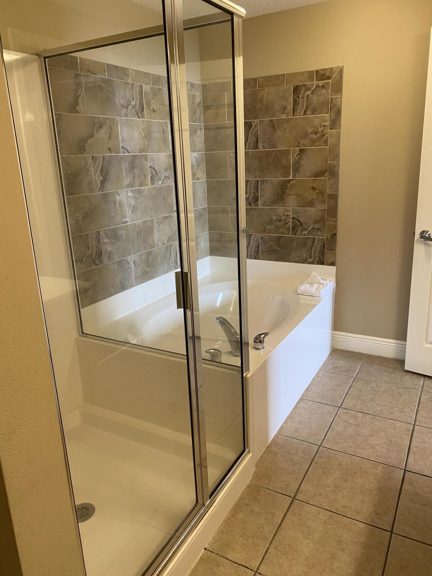 ARIEL DUNES I - Residential