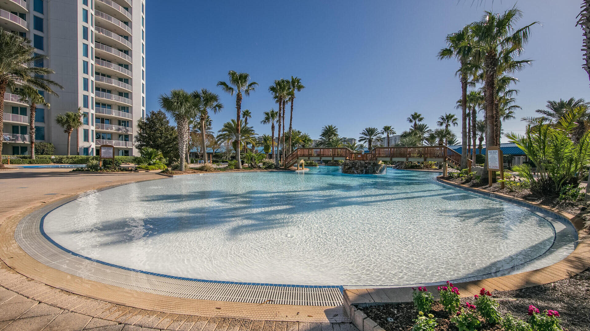 THE PALMS OF DESTIN - Residential