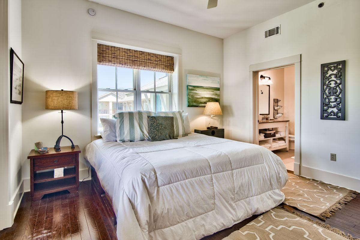 REDFISH VILLAGE - Residential