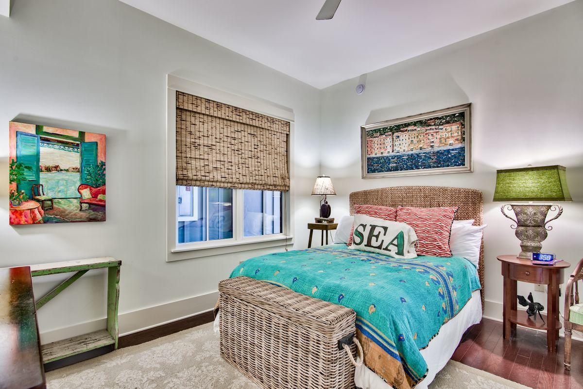 REDFISH VILLAGE - Residential