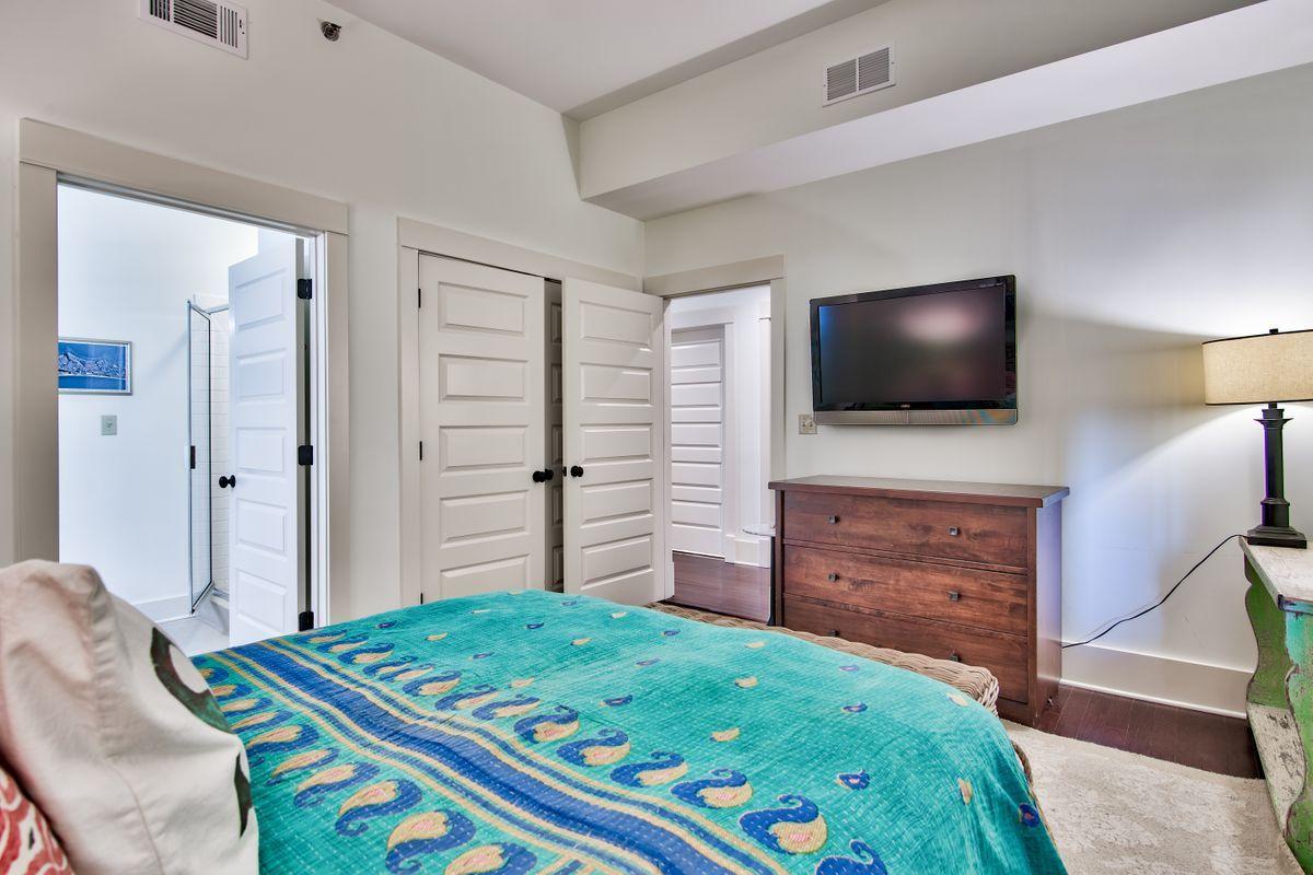 REDFISH VILLAGE - Residential