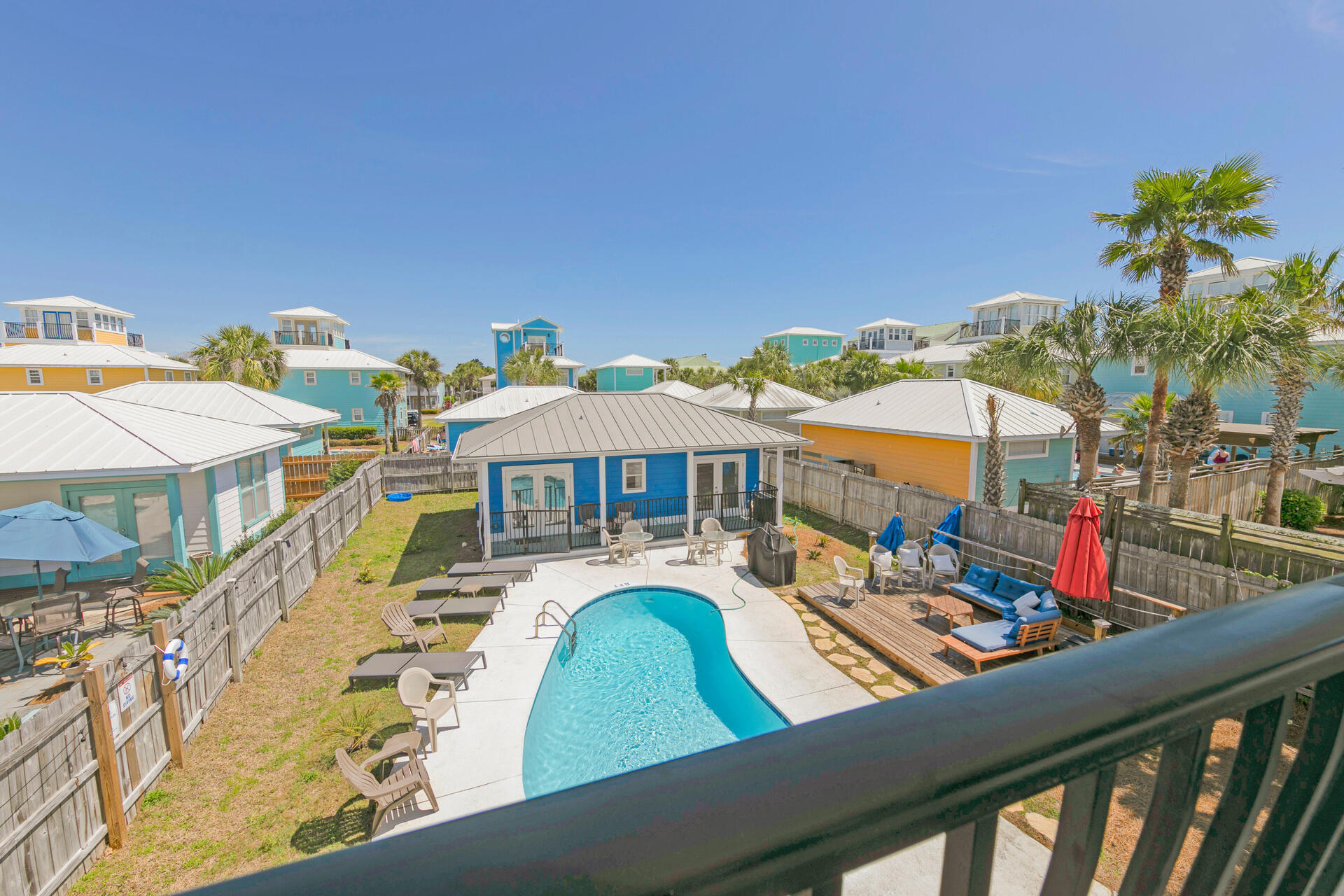 CRYSTAL BEACH - Residential