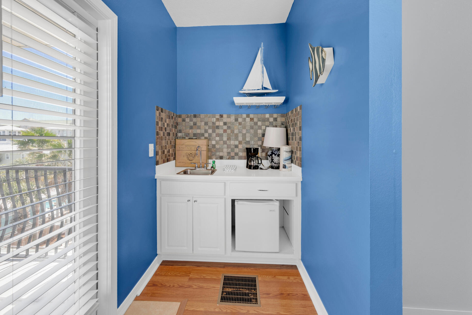 CRYSTAL BEACH - Residential