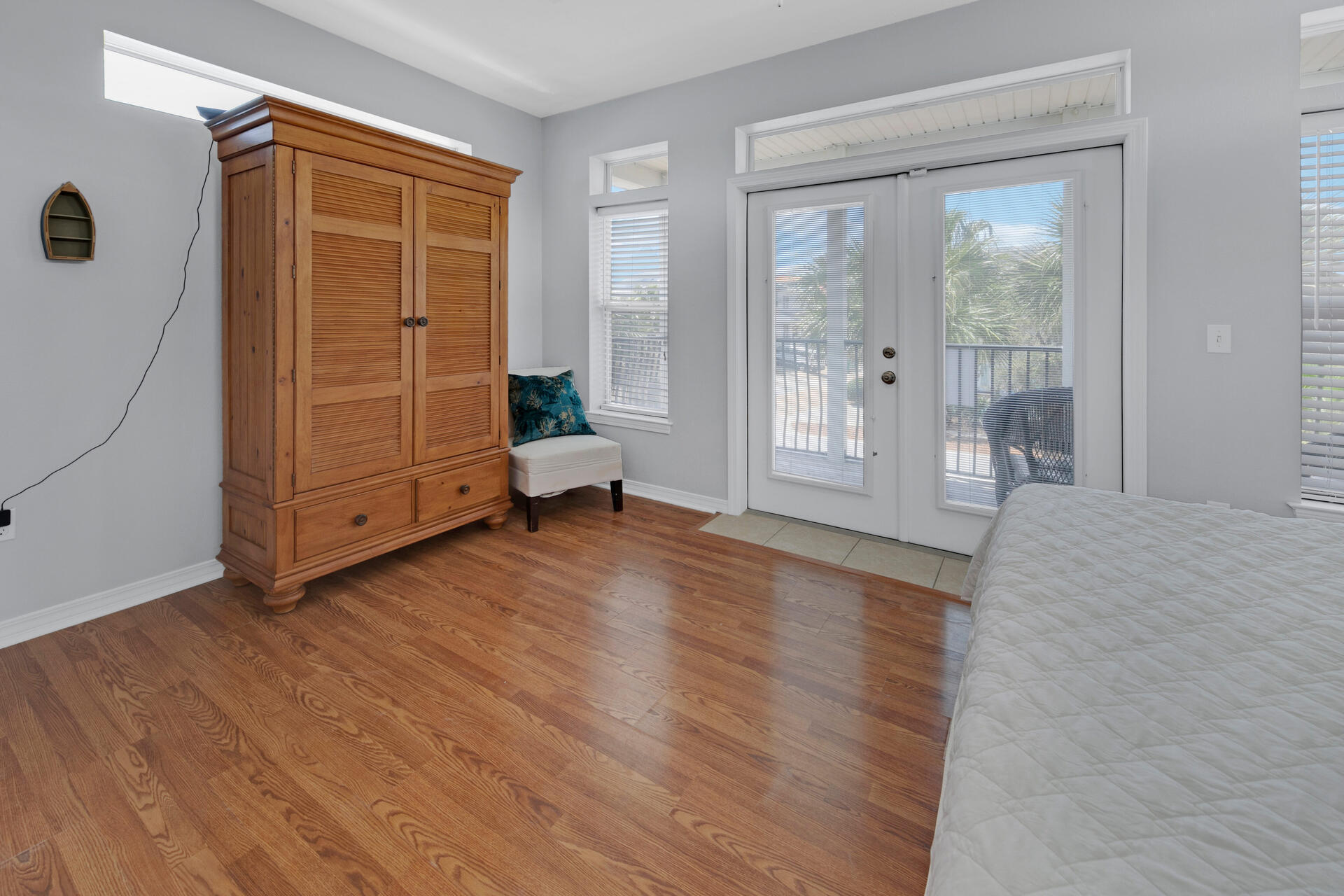 CRYSTAL BEACH - Residential