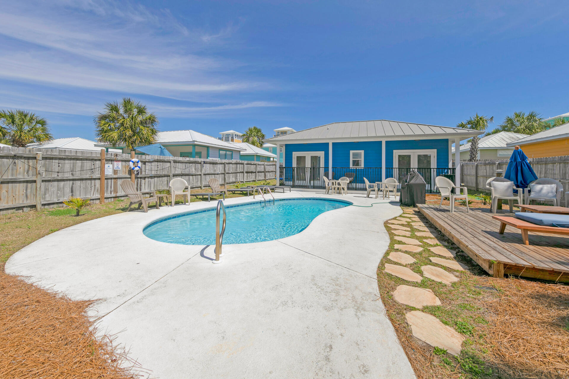 CRYSTAL BEACH - Residential