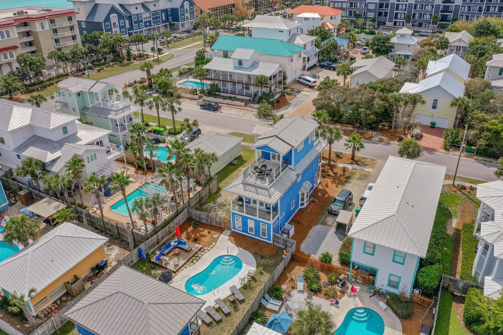 CRYSTAL BEACH - Residential